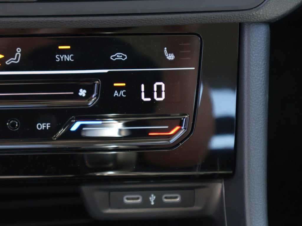 New 2026 Volkswagen Jetta SE FWD image 28