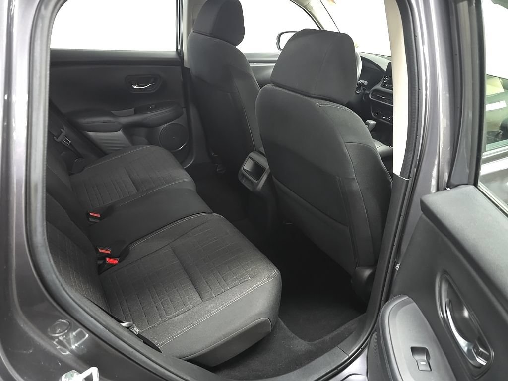 Used 2023 Honda HR-V LX image 19
