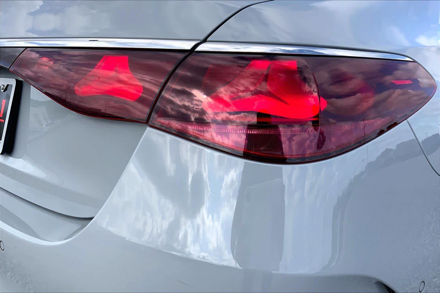 Used 2025 Mercedes-Benz E 350 Sedan image 10