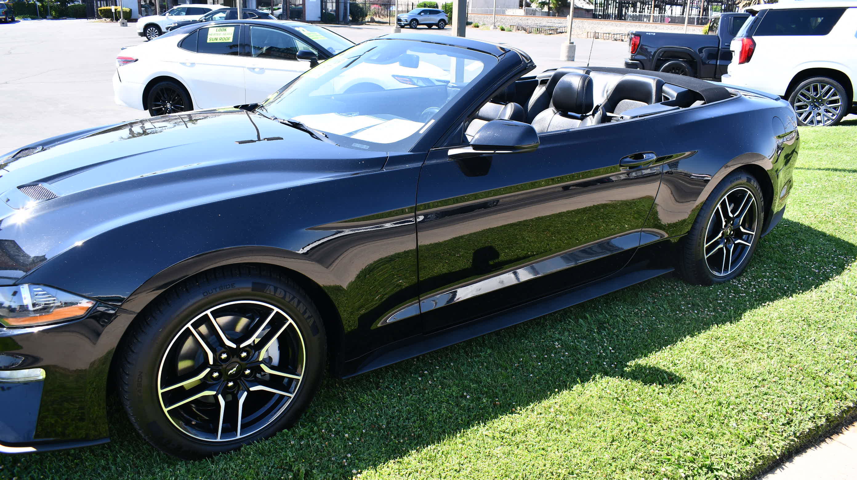 Used 2023 Ford Mustang Premium RWD image 8