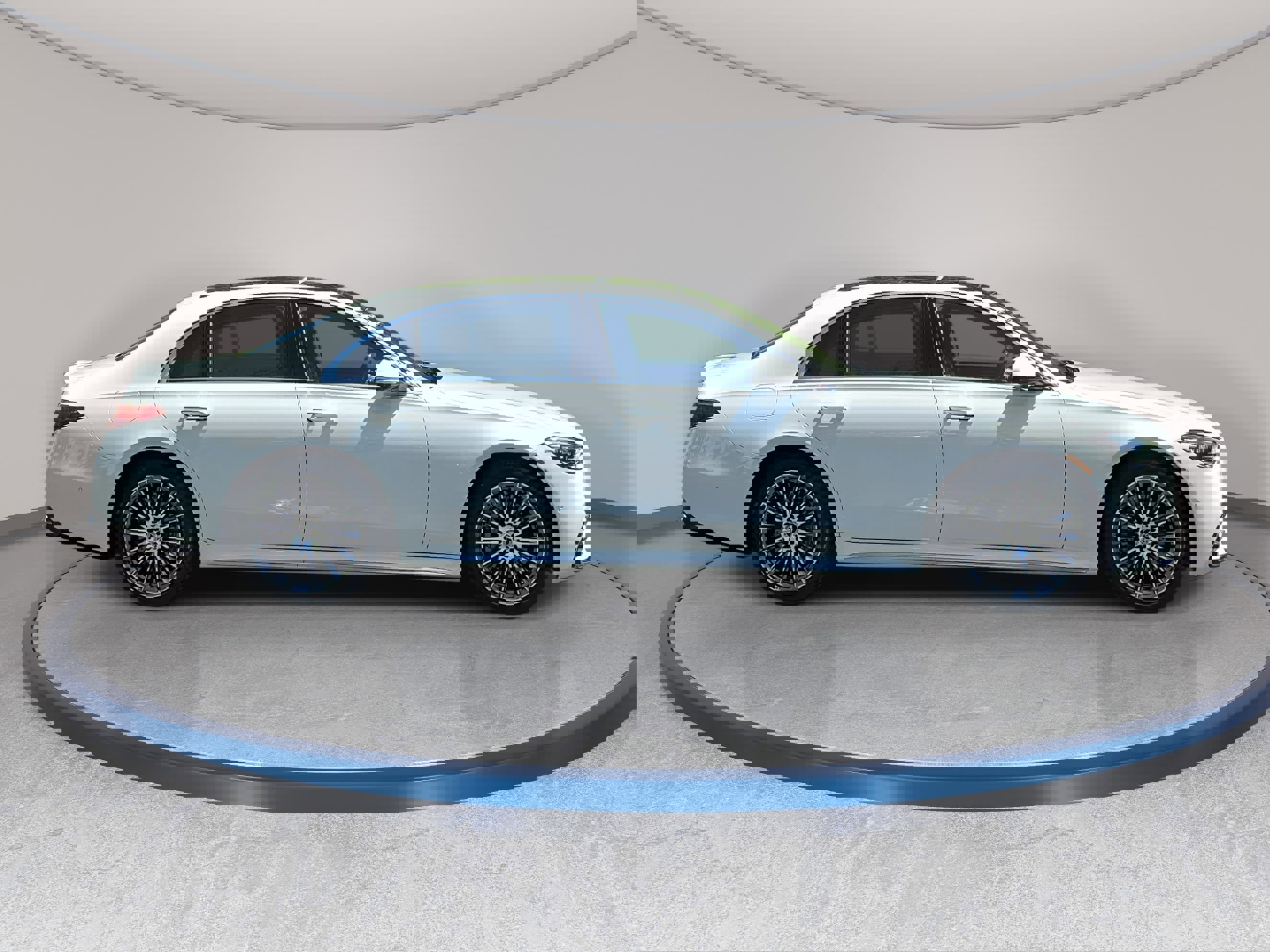 Certified 2025 Mercedes-Benz S 580e 4MATIC Sedan image 4