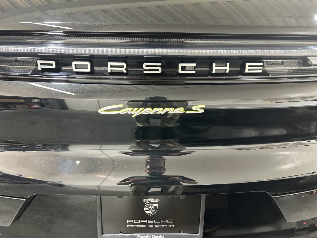 Certified 2026 Porsche Cayenne S w/ Premium Package Plus AWD/4WD image 10