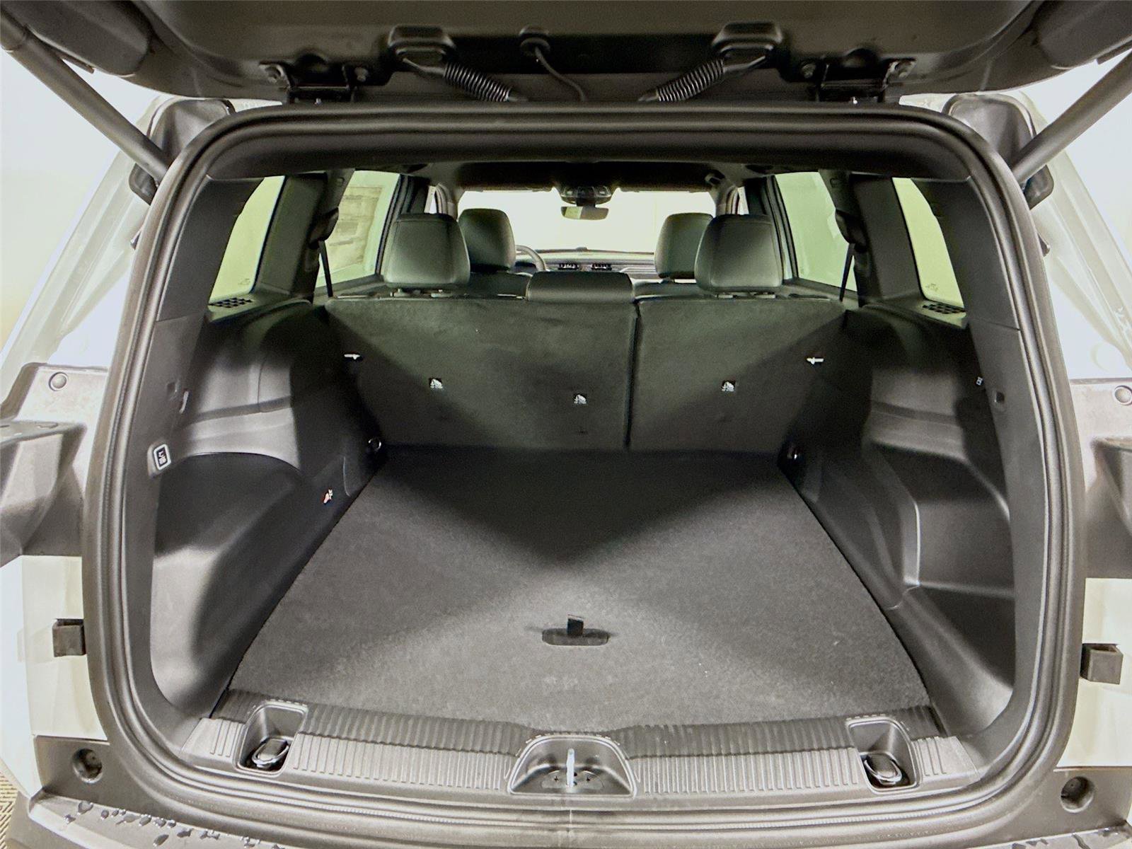 New 2026 Jeep Cherokee Limited image 18