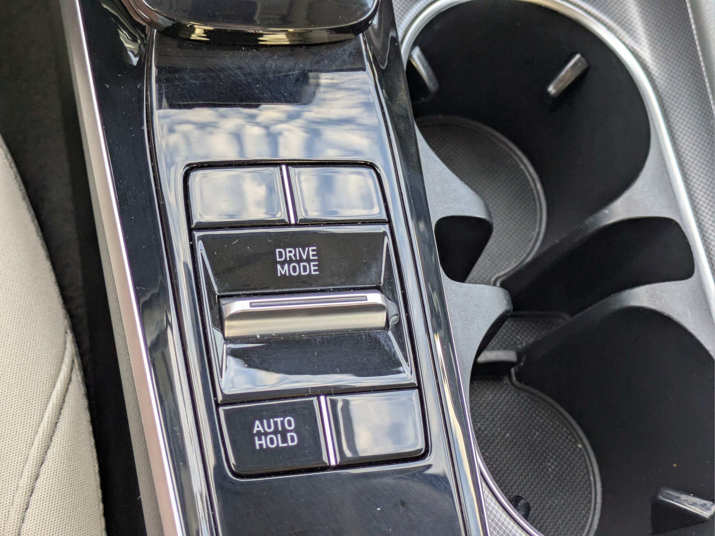 Used 2023 Hyundai Sonata SE FWD image 17