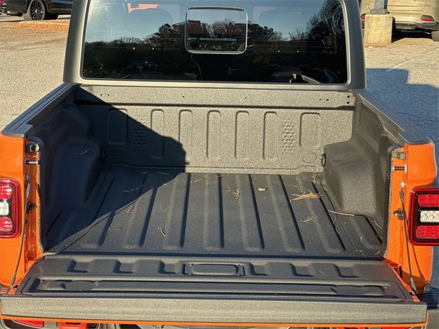 Used 2025 Jeep Gladiator Mojave w/ Steel Bumper Group image 26