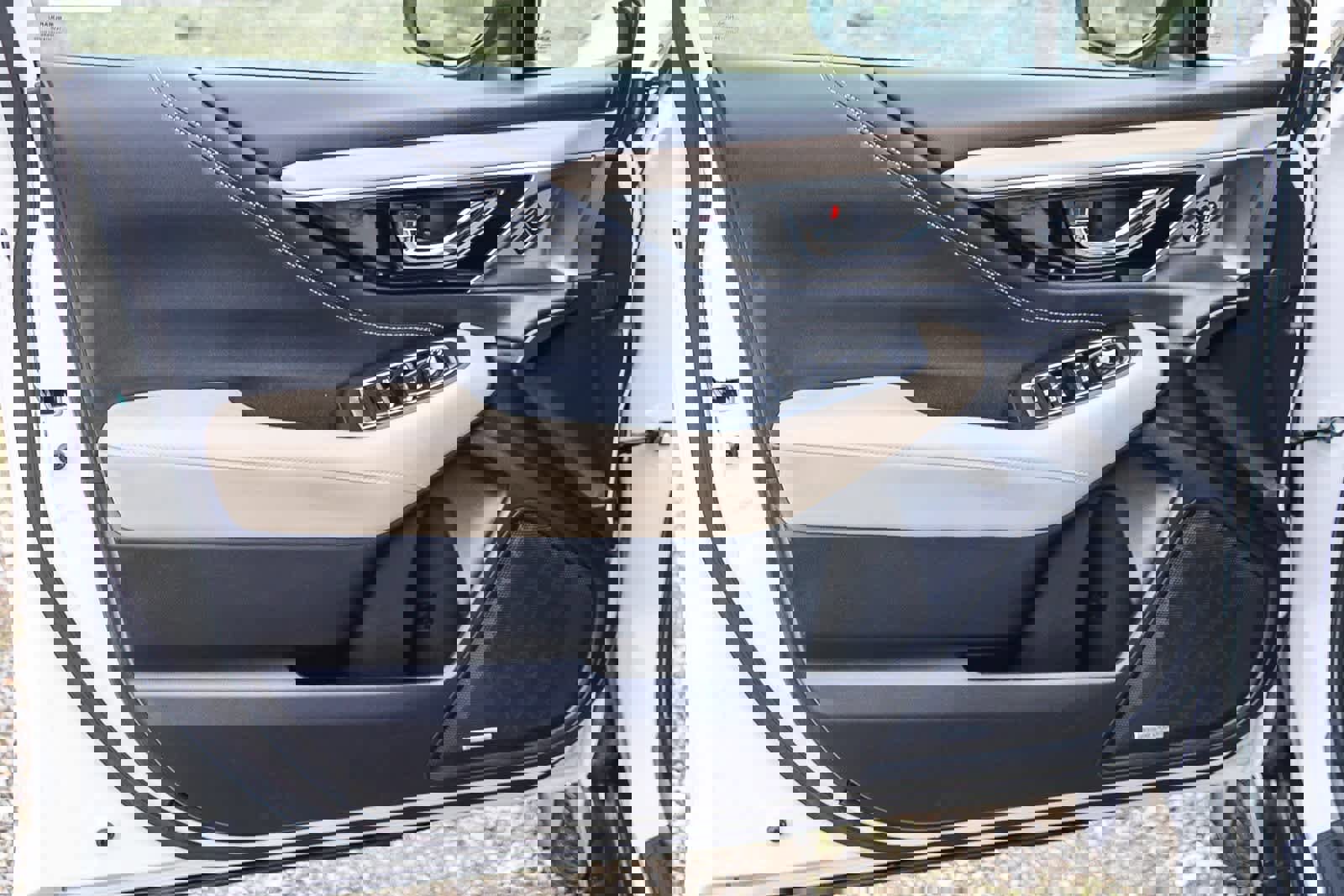 Used 2020 Subaru Outback Limited image 19