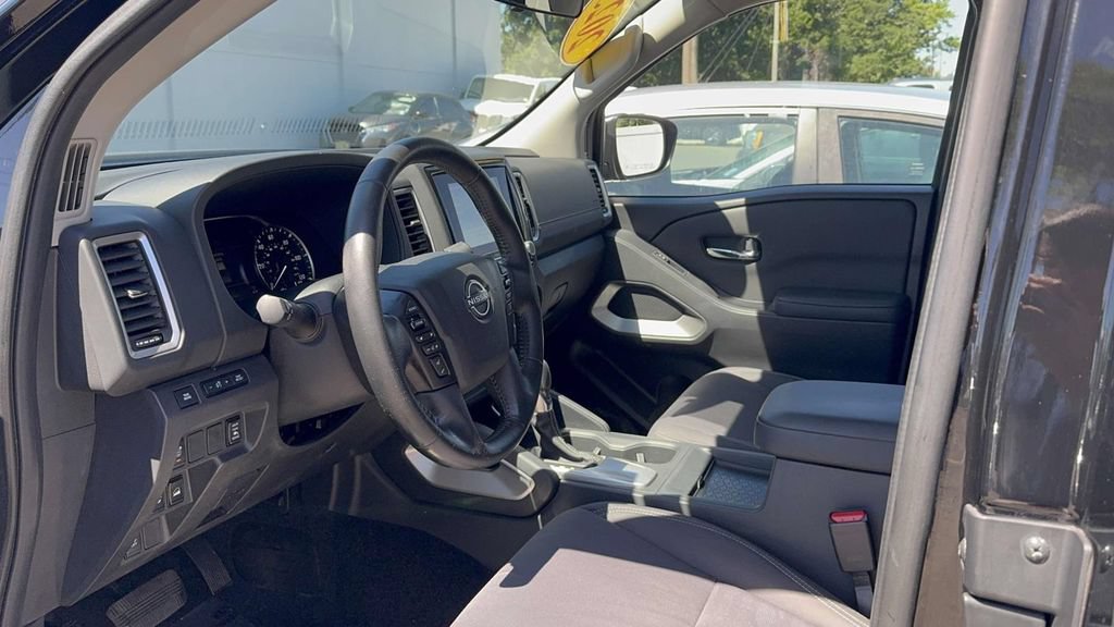 Used 2023 Nissan Frontier SV w/ SV Convenience Package AWD/4WD image 29