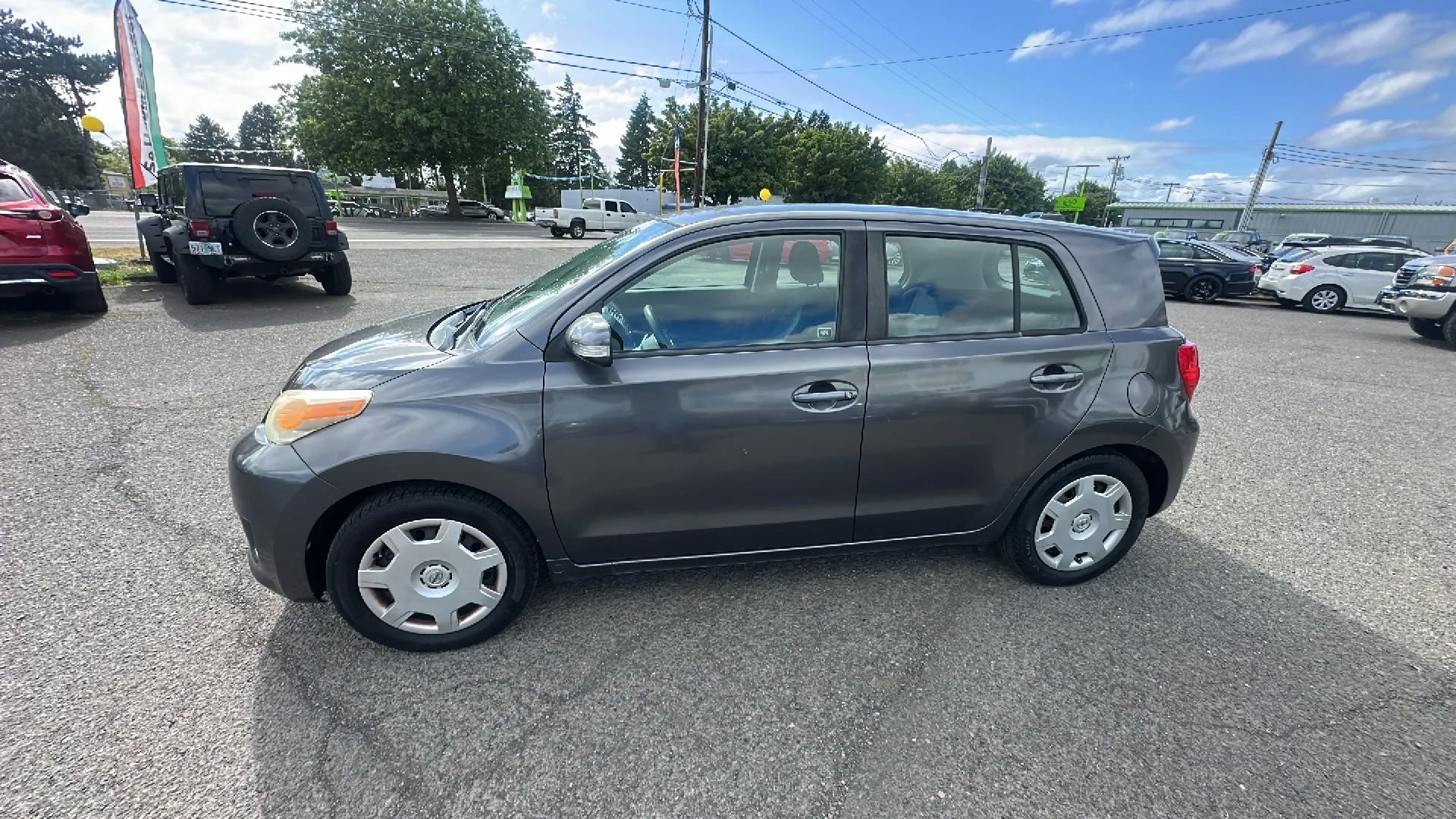 Used 2011 Scion xD FWD image 7
