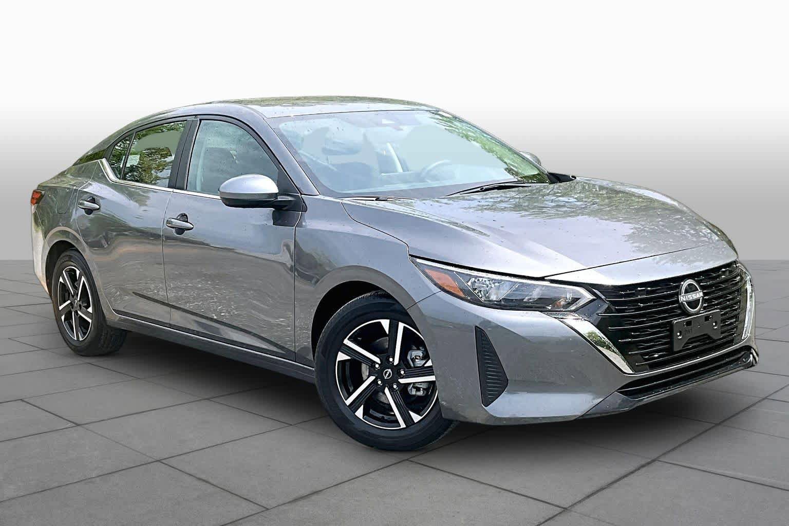 Used 2025 Nissan Sentra SV FWD image 3