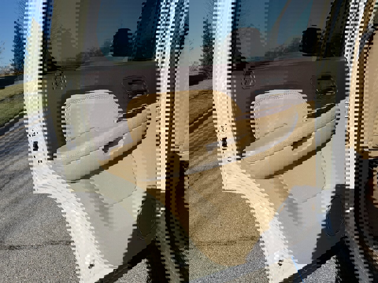 Used 2012 GMC Yukon Denali image 40