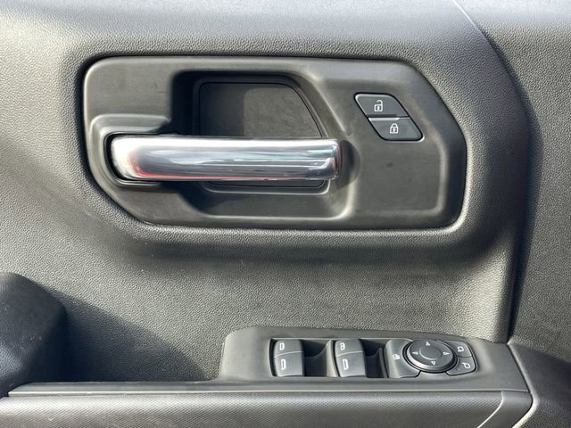 Used 2025 Chevrolet Silverado 1500 Custom image 22