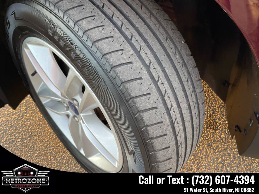 Used 2017 Ford Edge SEL w/ Equipment Group 201A AWD/4WD image 33