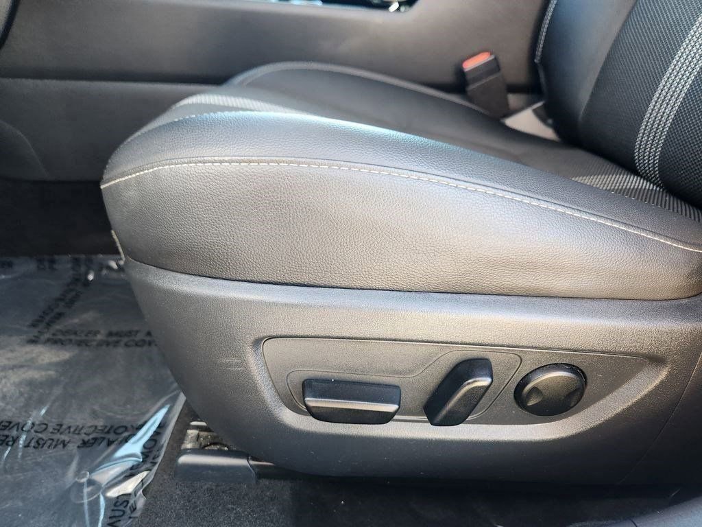 Used 2025 MAZDA CX-50 AWD 2.5 S w/ Preferred Package image 14