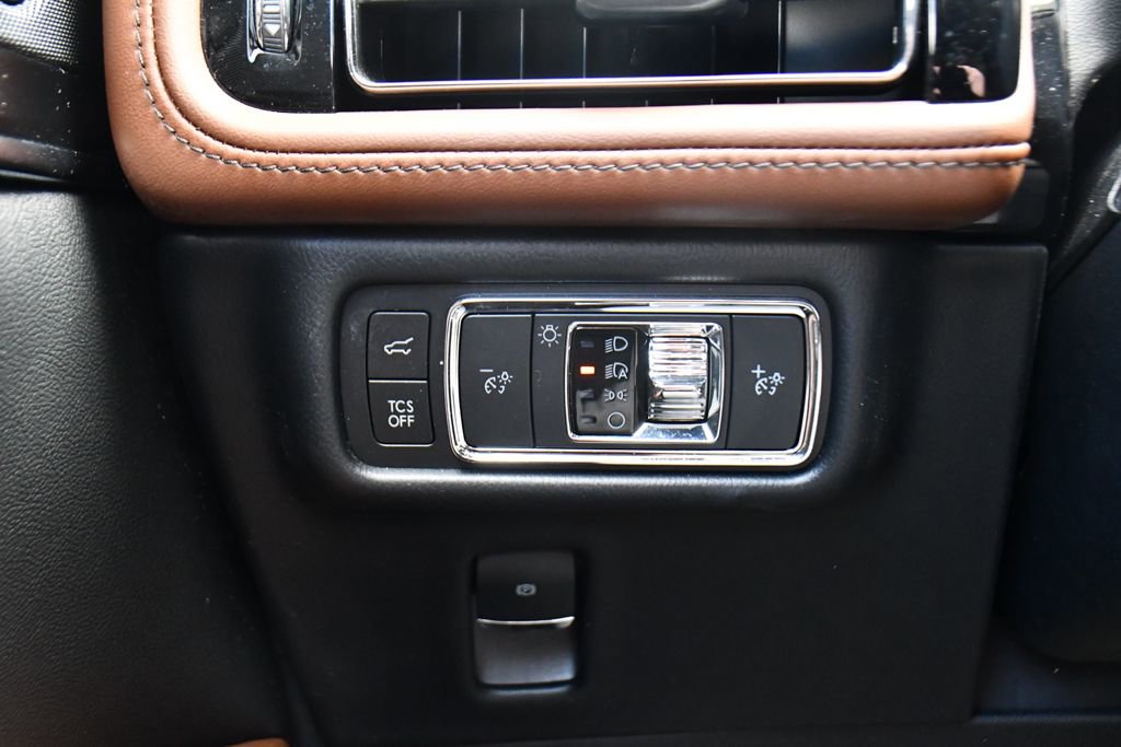 Used 2022 Lincoln Nautilus Reserve w/ Equipment Group 201A image 29