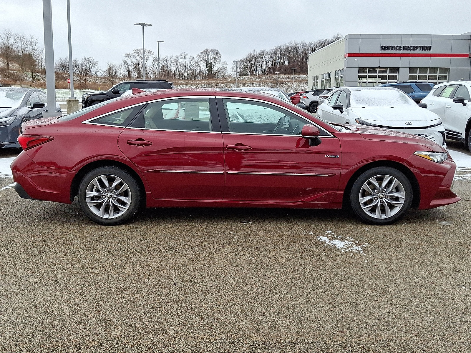 Used 2021 Toyota Avalon XLE image 7