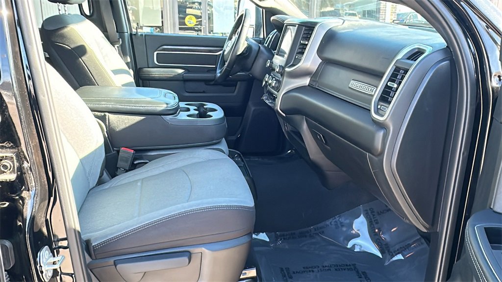 Used 2024 RAM 2500 Big Horn w/ Bed Utility Group image 33