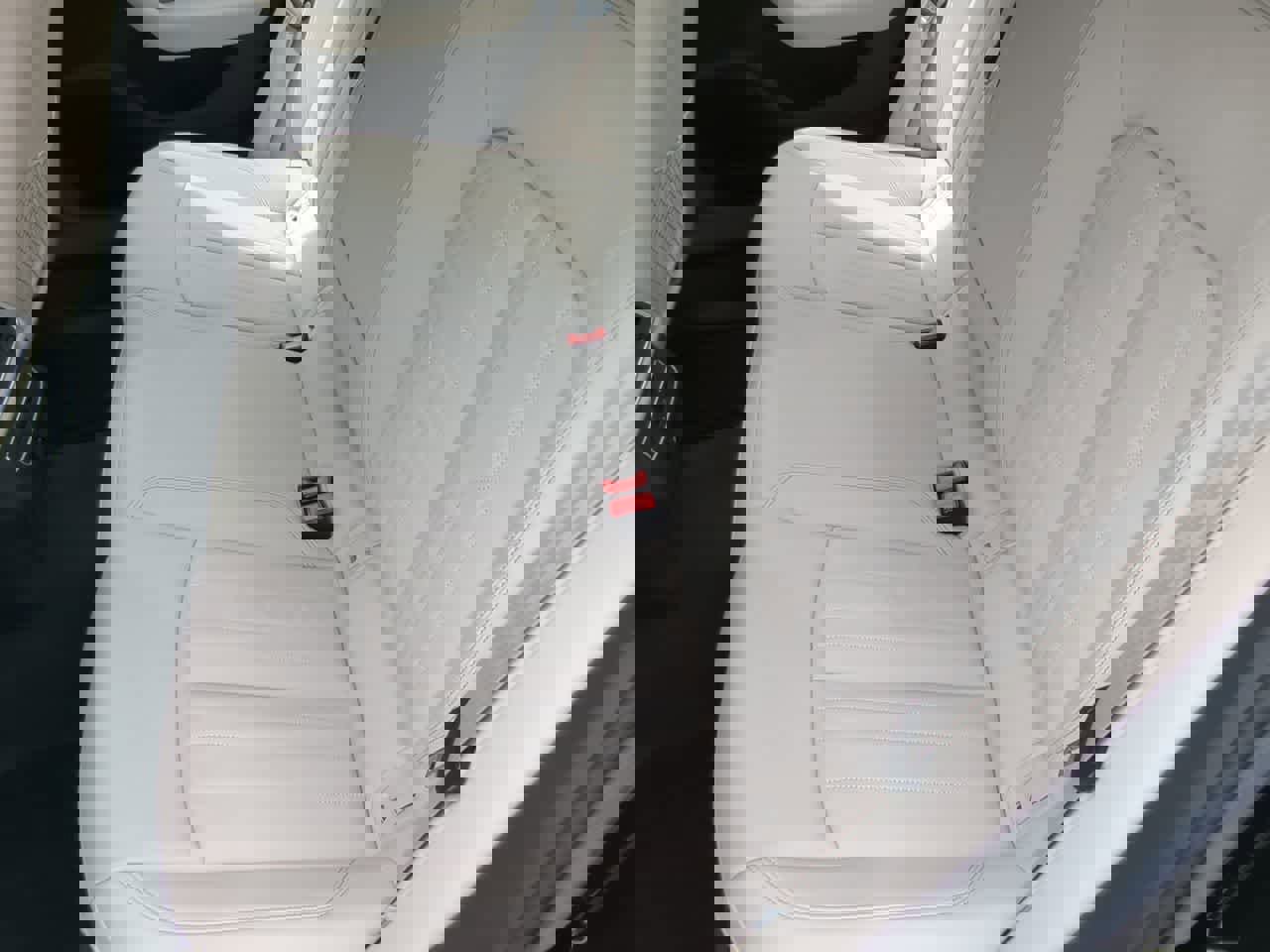 Used 2025 Audi A6 Premium image 20