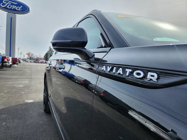 Used 2023 Lincoln Aviator Reserve w/ Jet Package image 44