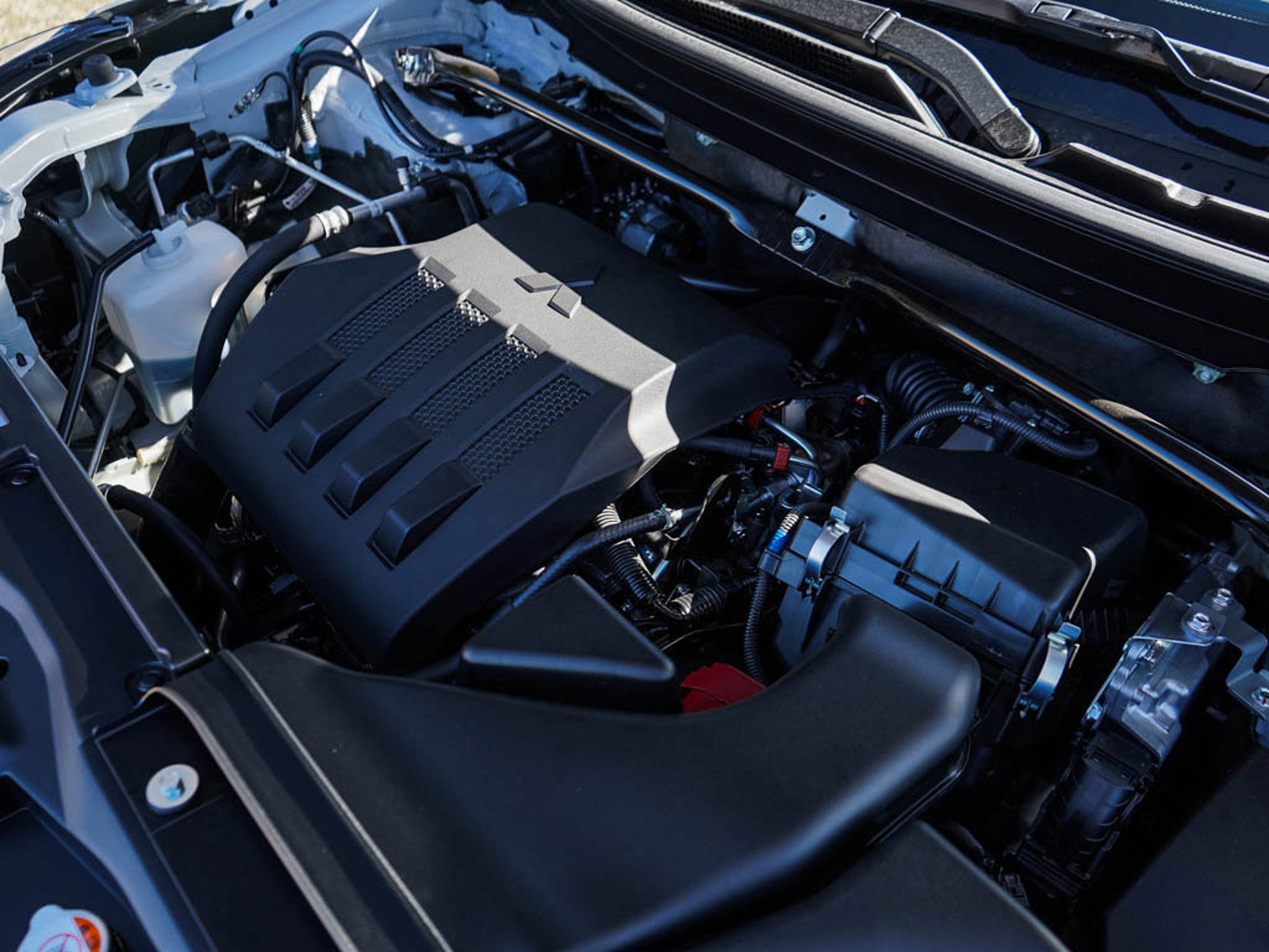 New 2025 Mitsubishi Eclipse Cross SE image 7