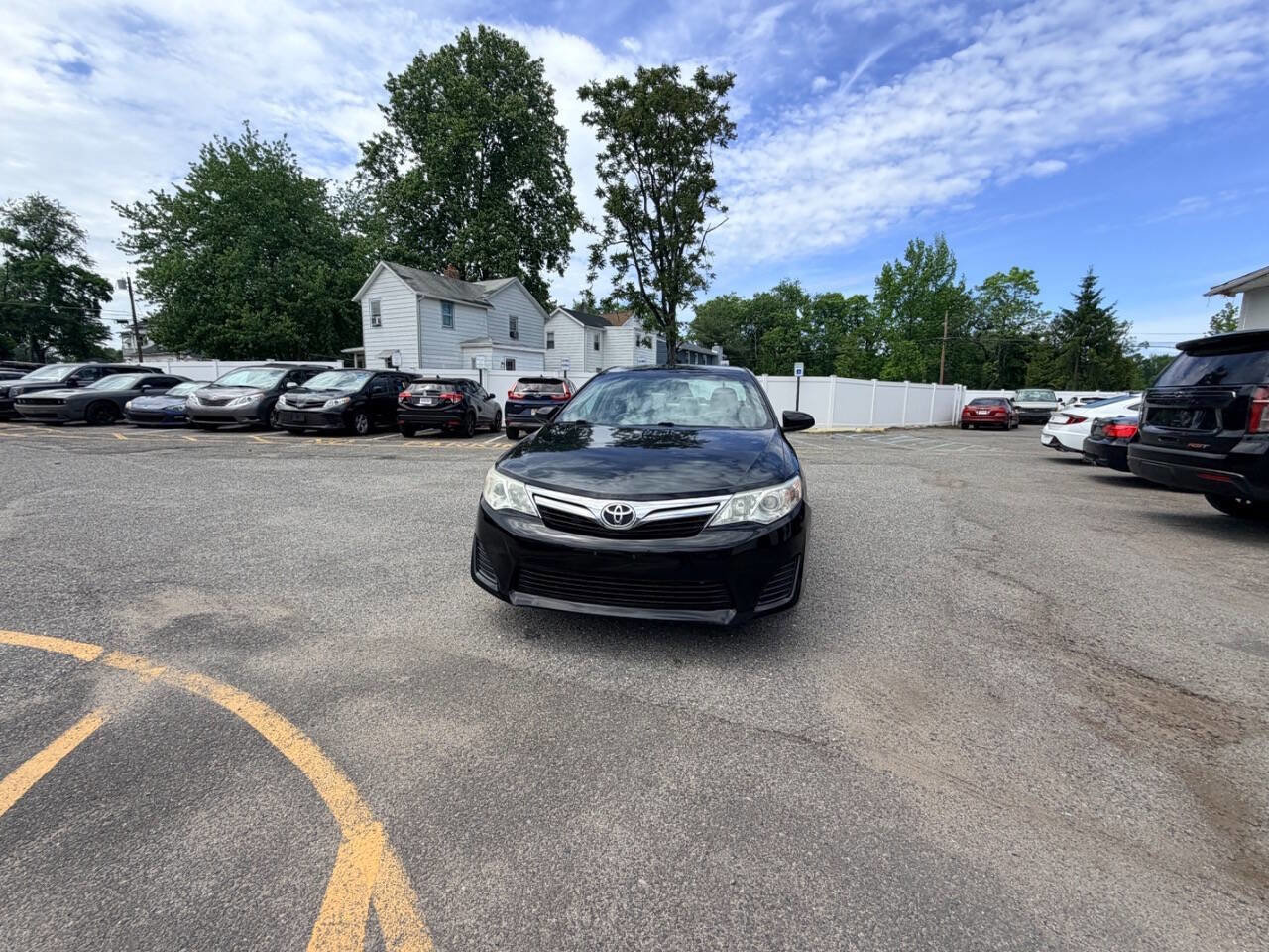 Used 2014 Toyota Camry LE FWD image 12