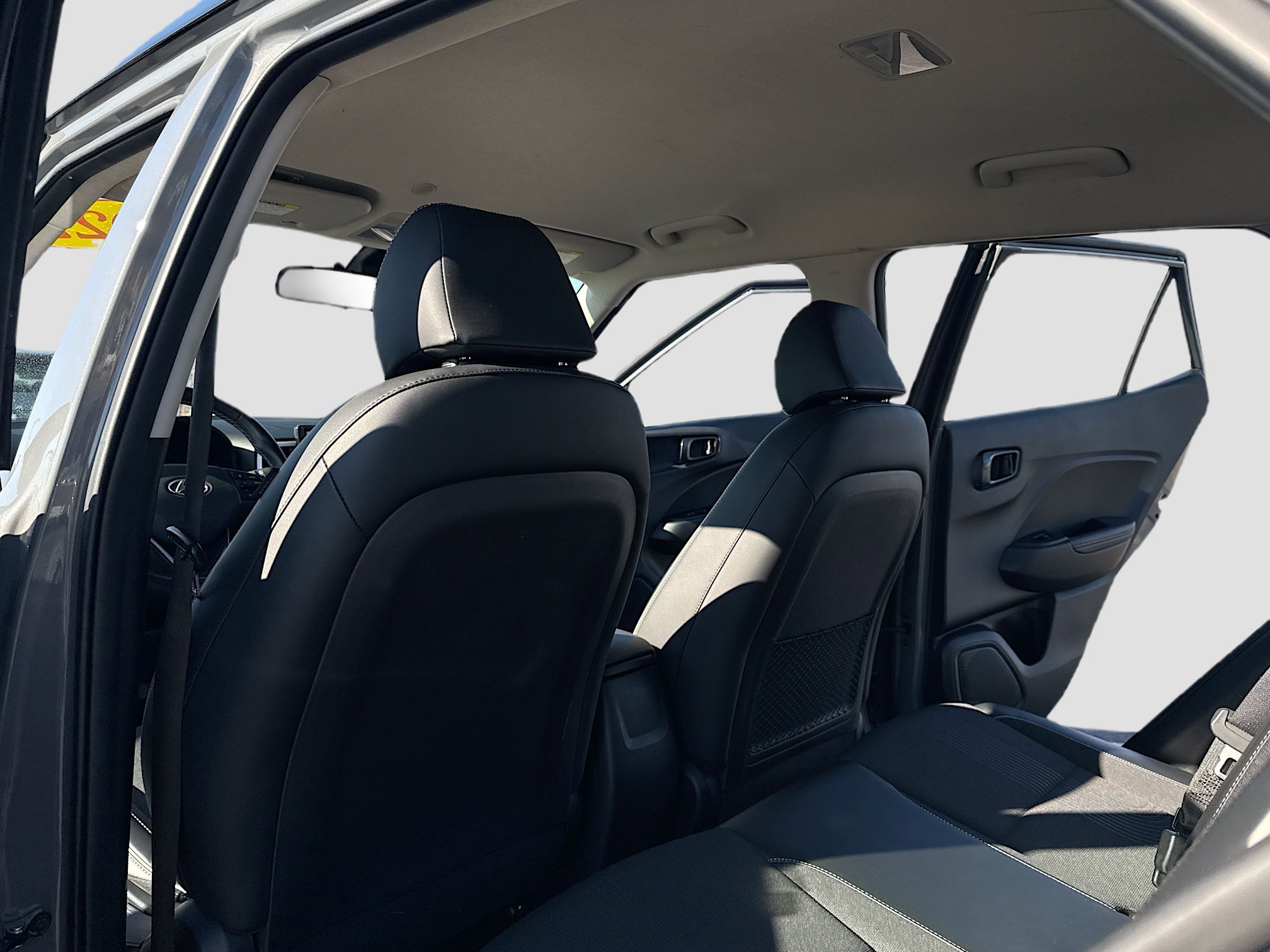 Certified 2022 Hyundai Venue Limited image 6