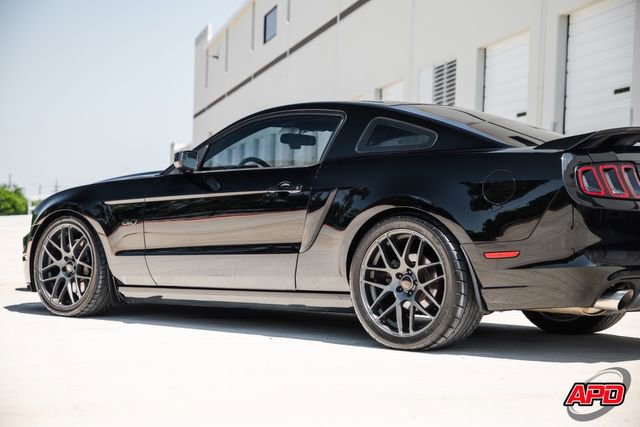 Used 2013 Ford Mustang GT Premium RWD image 48
