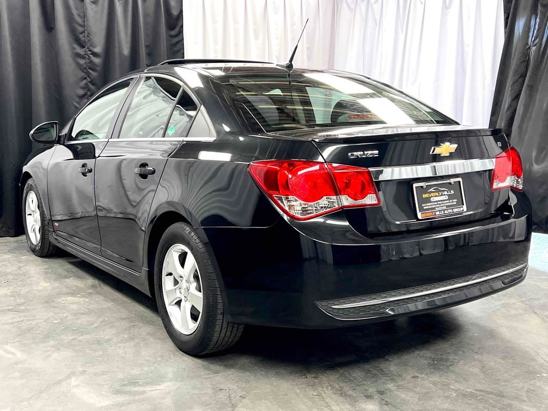 Used 2013 Chevrolet Cruze LT w/ All-Star Edition image 6