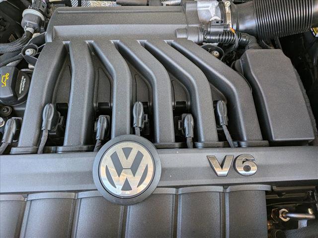 Used 2022 Volkswagen Atlas SEL R-Line AWD/4WD image 25