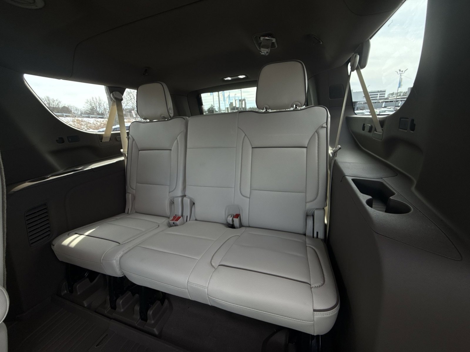 New 2026 GMC Yukon XL Denali w/ LPO, Floor Liner Package image 25