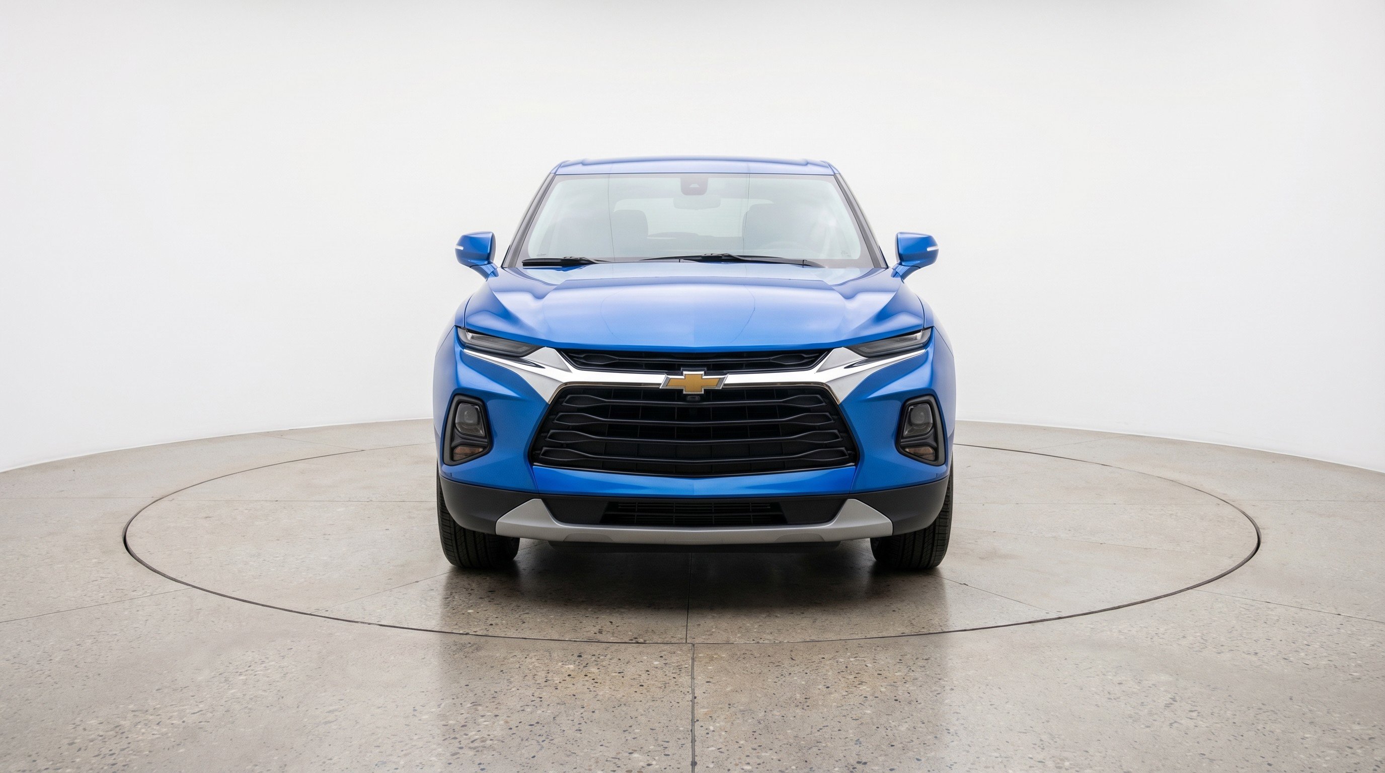 Used 2025 Chevrolet Blazer LT FWD image 2