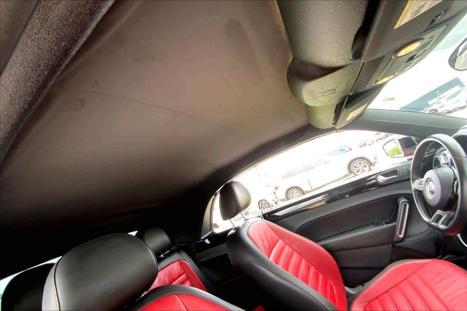 Used 2013 Volkswagen Beetle 2.0T FWD image 13