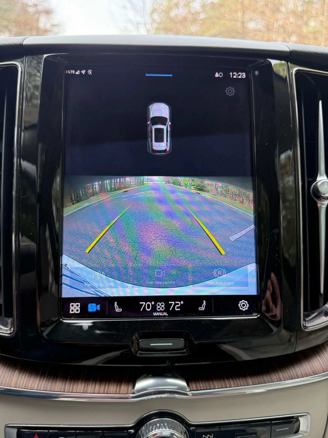 Used 2022 Volvo XC60 B5 Momentum image 23