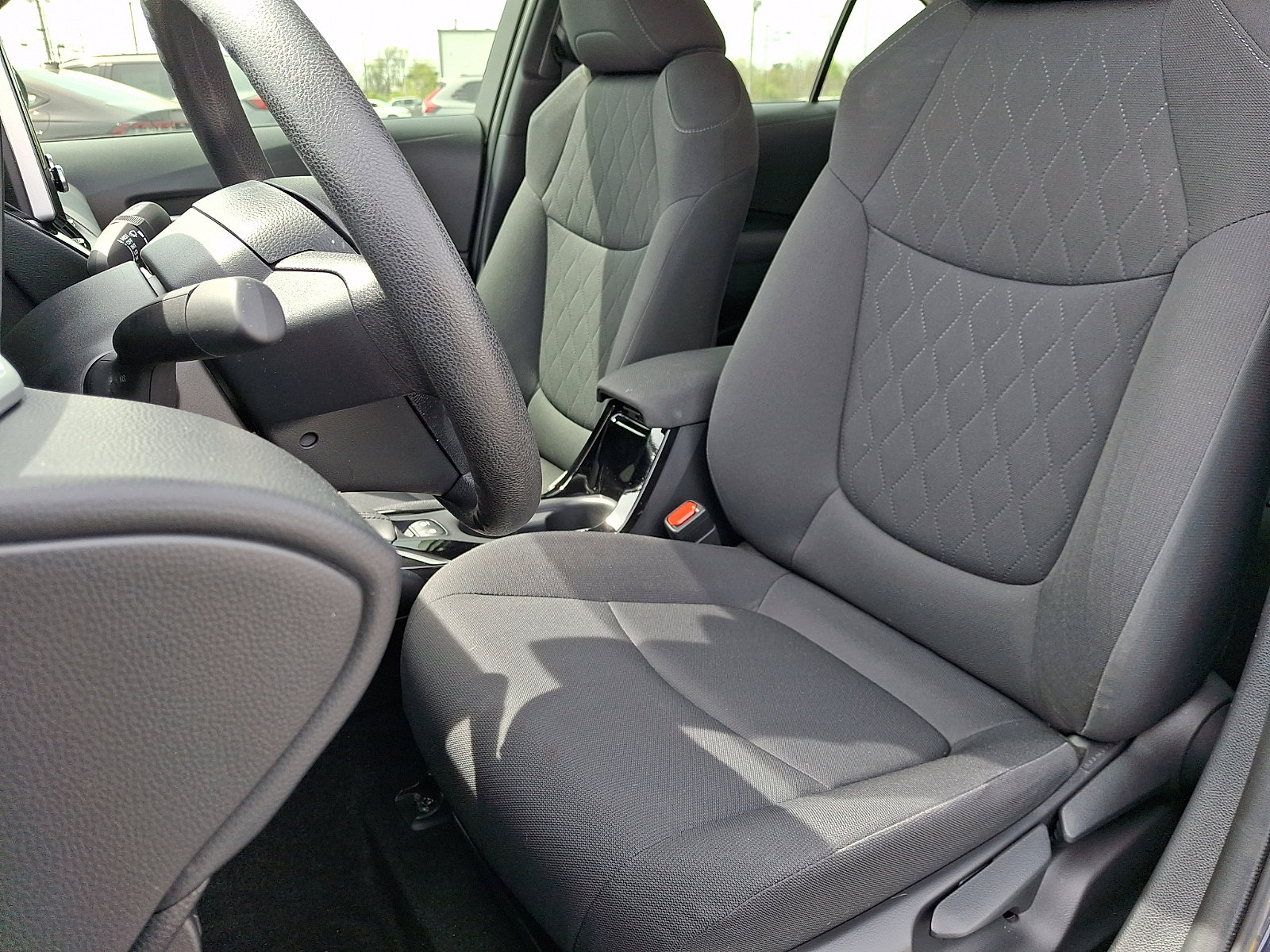 Used 2021 Toyota Corolla LE w/ LE Convenience Package FWD image 13