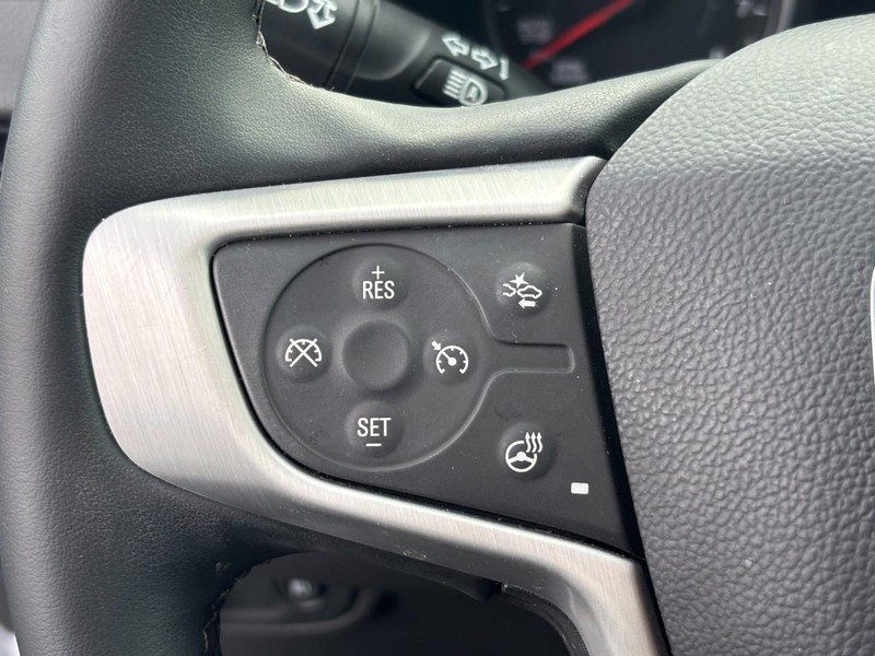 Certified 2024 GMC Terrain SLT w/ Elevation Edition image 18