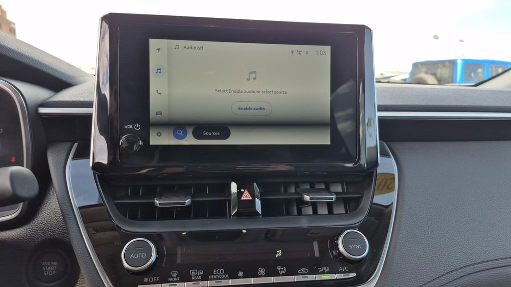 Used 2024 Toyota Corolla Cross XLE w/ Convenience Package image 9