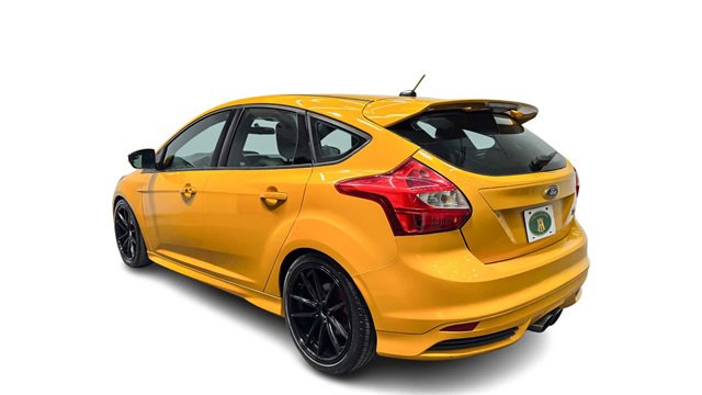 Used 2014 Ford Focus ST w/ Equipment Group 202A image 2