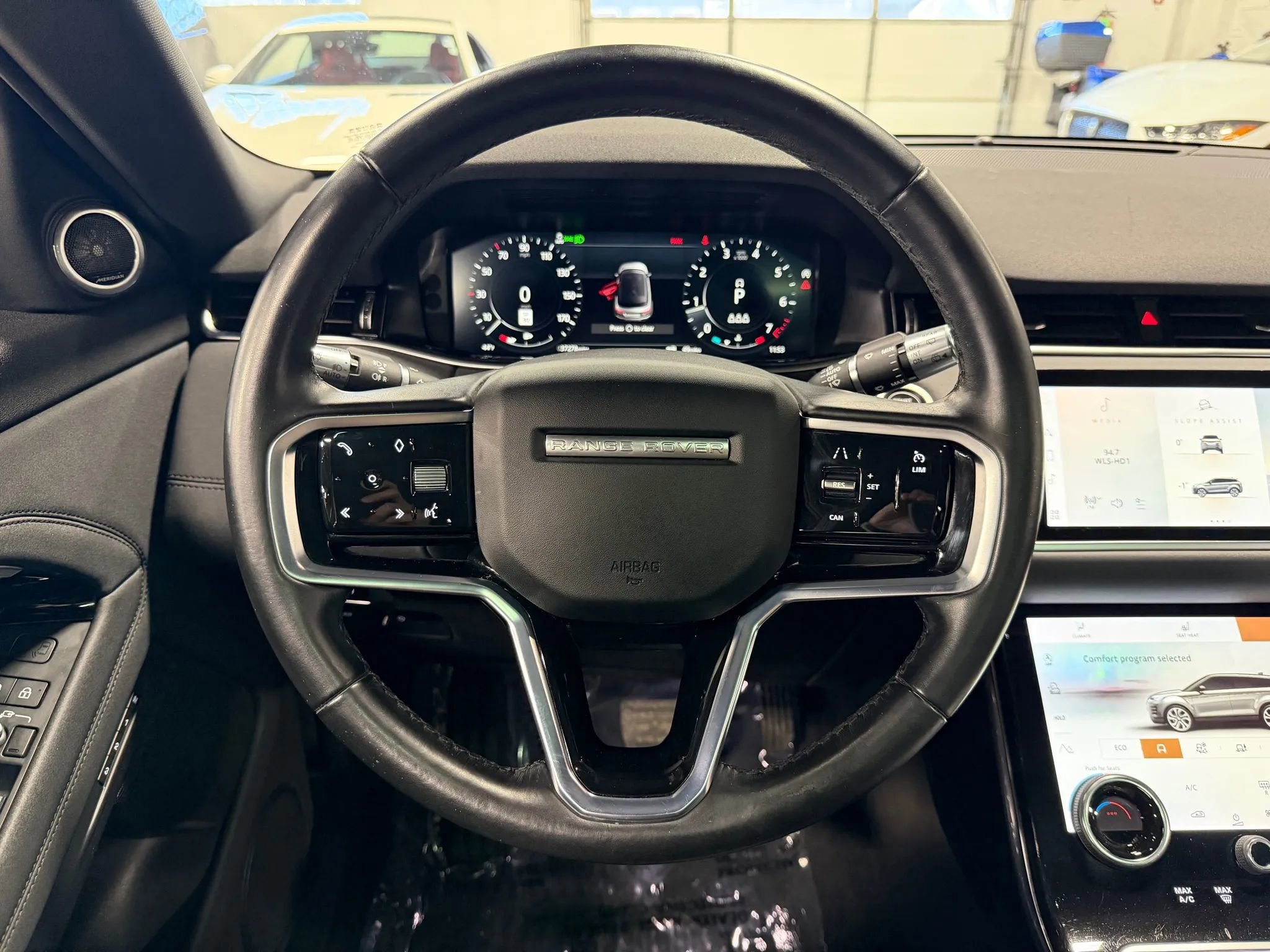 Used 2021 Land Rover Range Rover Evoque SE AWD/4WD image 14