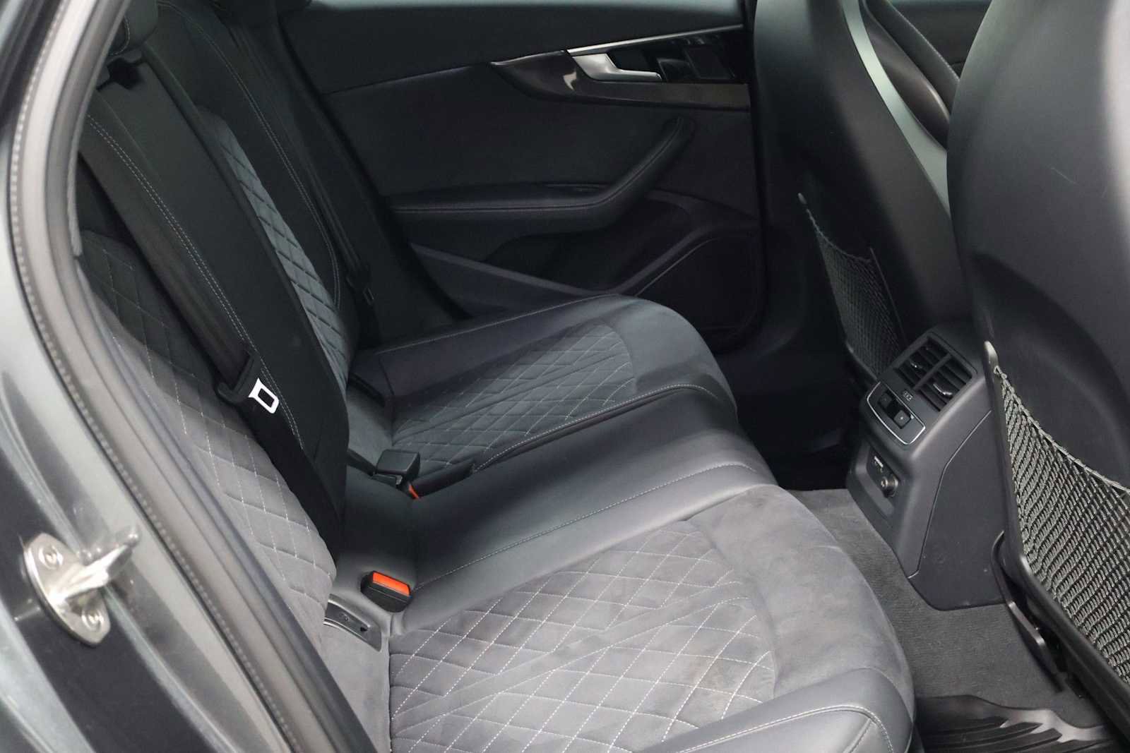 Used 2023 Audi S4 Premium Plus w/ Premium Plus Package AWD/4WD image 33