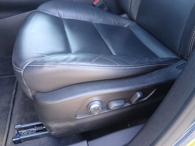 Used 2024 Cadillac XT4 Premium Luxury AWD/4WD image 22