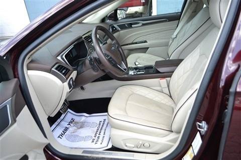 Used 2017 Ford Fusion Platinum AWD/4WD image 11