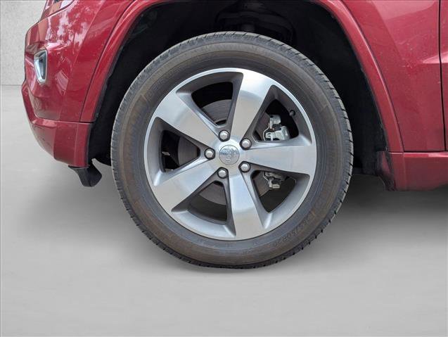 Used 2015 Jeep Grand Cherokee Overland w/ Advanced Technology Group AWD/4WD image 9