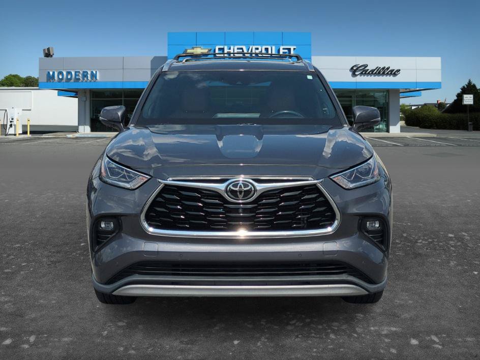 Used 2021 Toyota Highlander Platinum FWD image 7