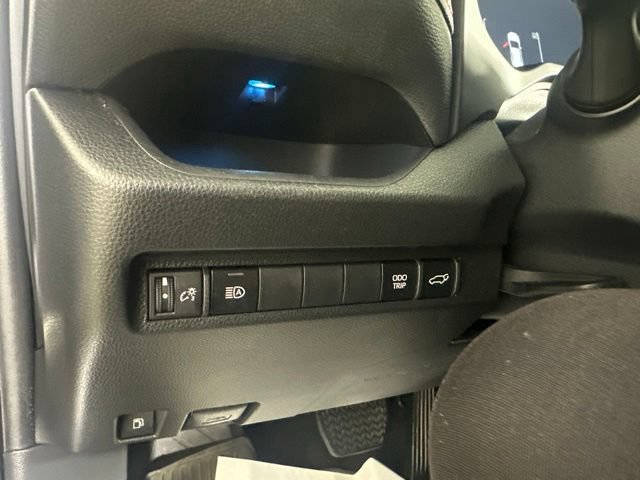 Used 2023 Toyota RAV4 XSE AWD/4WD image 13
