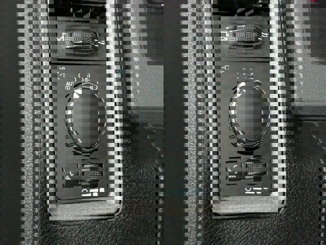 Used 2018 RAM 2500 Tradesman w/ Chrome Appearance Group image 28