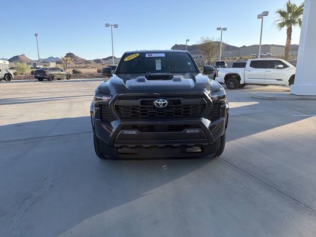 Used 2024 Toyota Tacoma TRD Sport AWD/4WD image 2