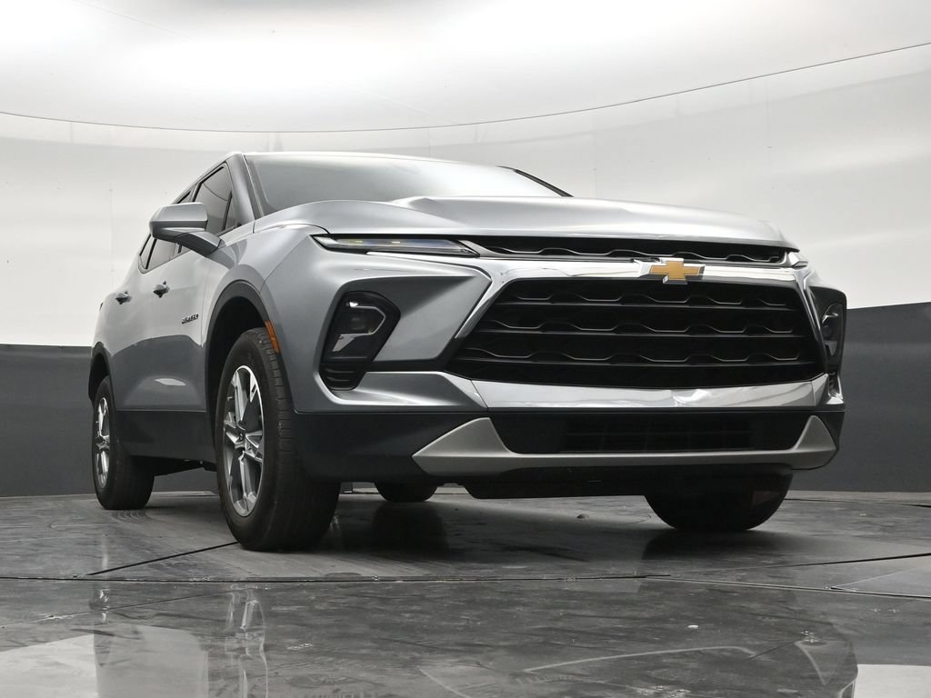 Used 2024 Chevrolet Blazer LT FWD image 25