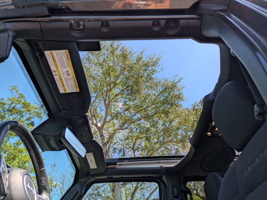 Used 2021 Jeep Wrangler Unlimited Sahara AWD/4WD image 24