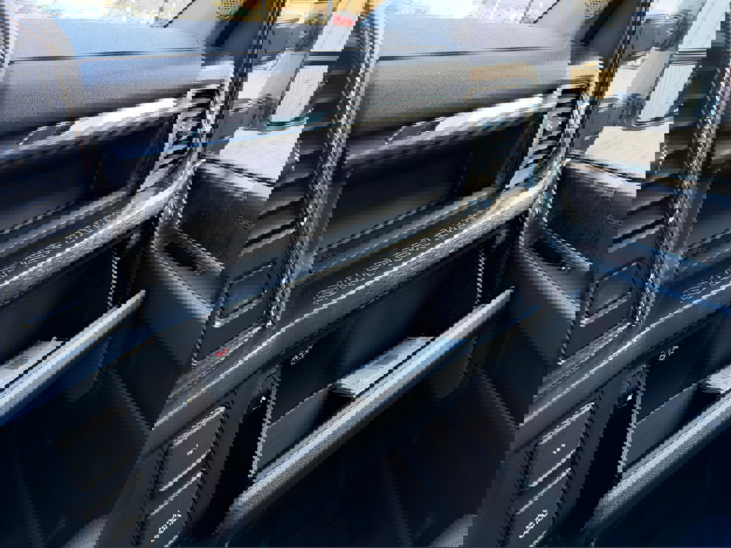 Certified 2024 Ford F350 Lariat w/ Lariat Ultimate Package image 31