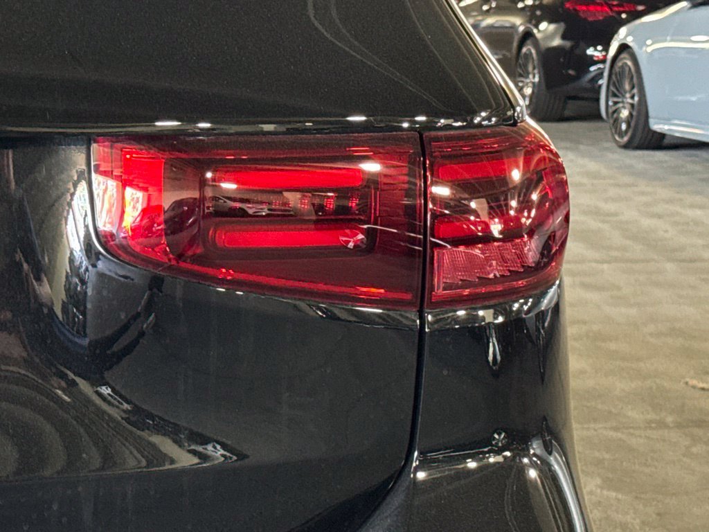 New 2026 Mercedes-Benz GLB 250 image 16
