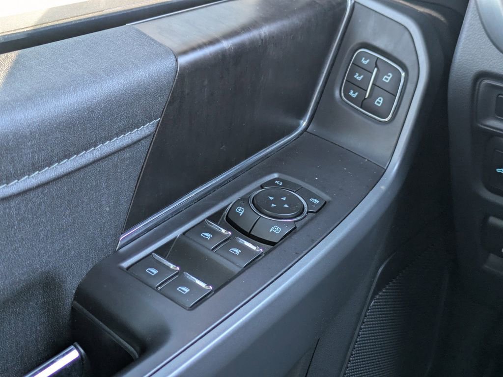 Used 2022 Ford F150 Lariat w/ Tow Technology Package image 26